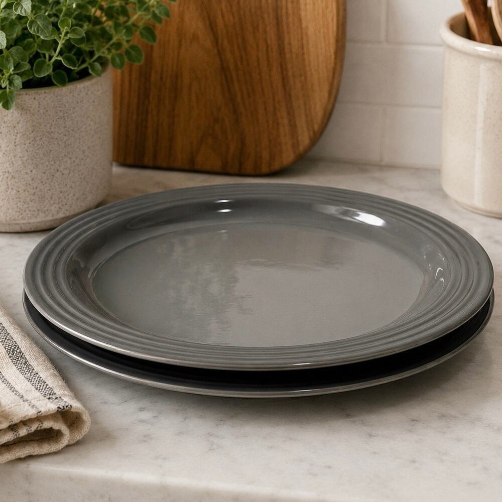 Le Creuset Flint Ceramic Gray Stoneware Luxury Ombré Dinner Plates Set of 2 New!